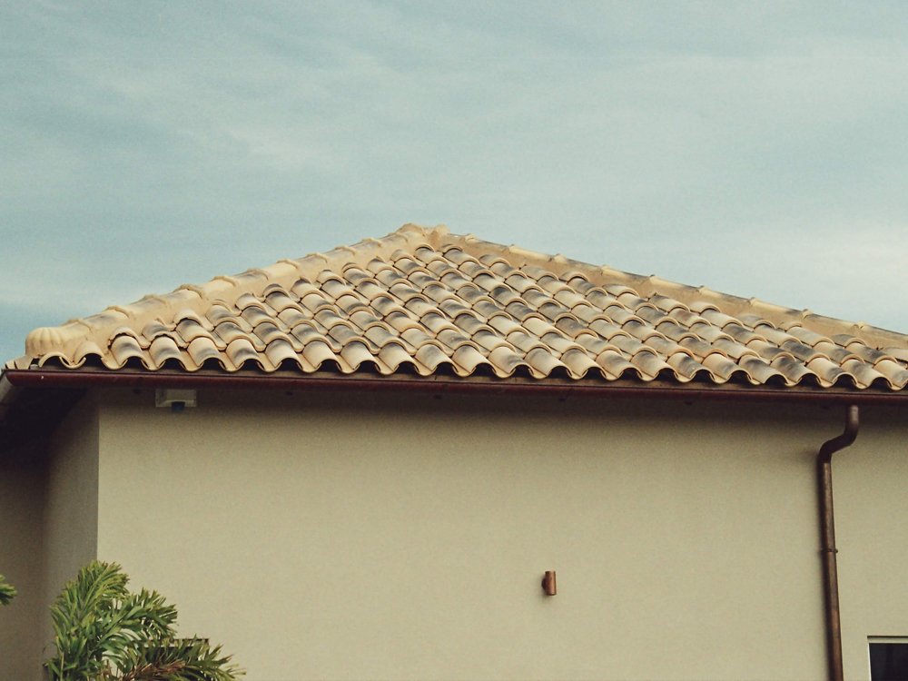Curved Roof Tiles Image